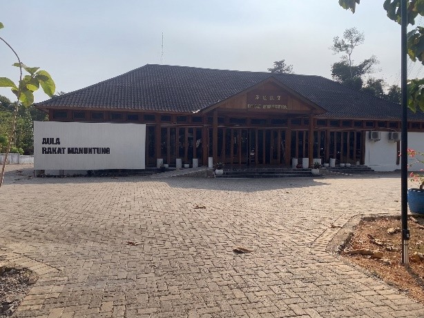 Aula Rakat Manuntung (Hutan Jati)